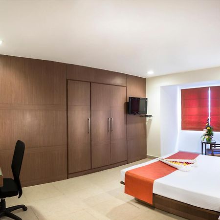 The Lotus Apartment Hotel, Venkatraman Street Chennai Exterior photo