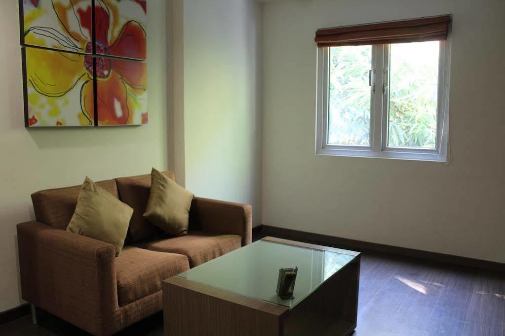 The Lotus Apartment Hotel, Venkatraman Street Chennai Exterior photo
